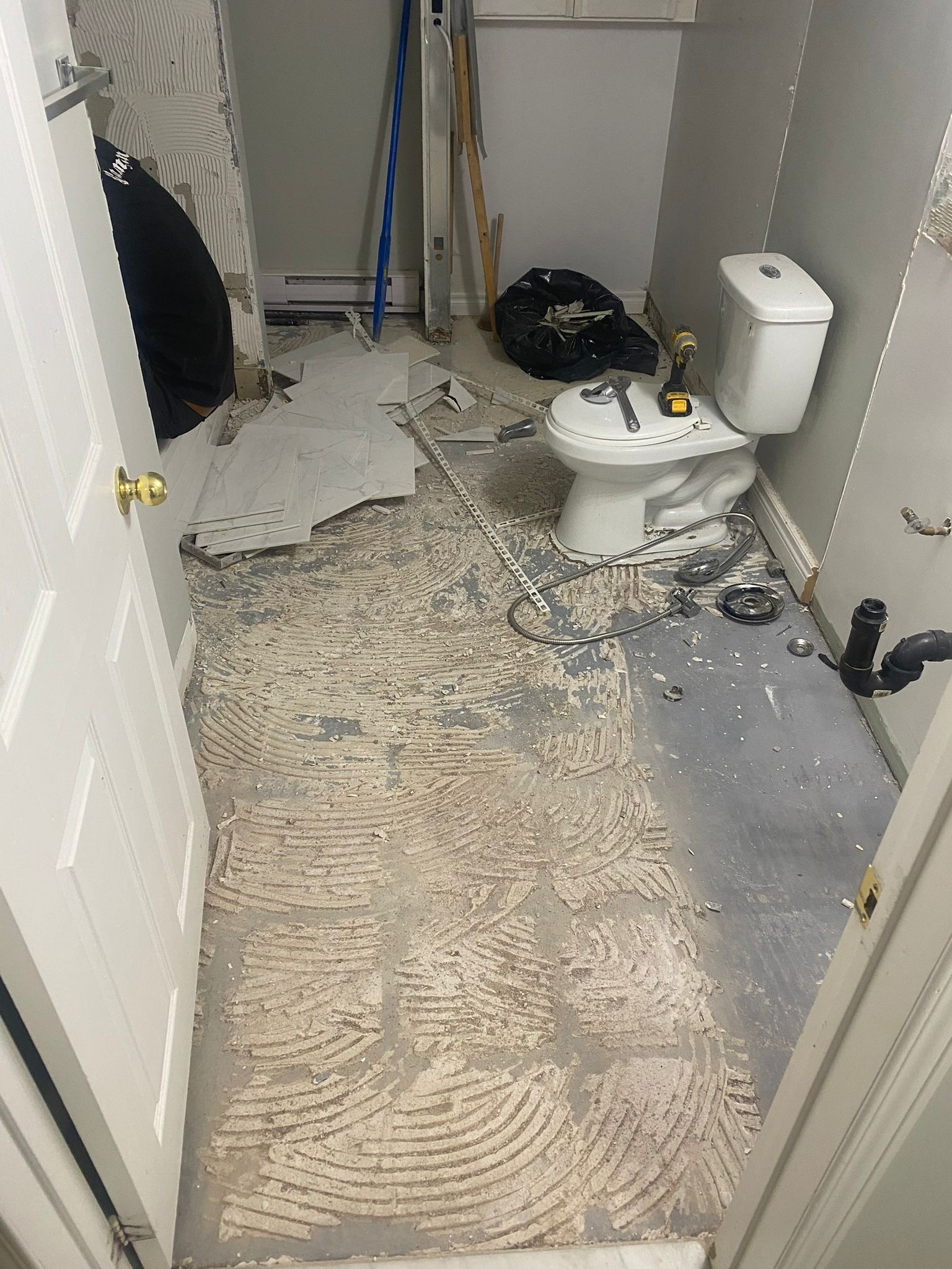 Bathroom B – Before