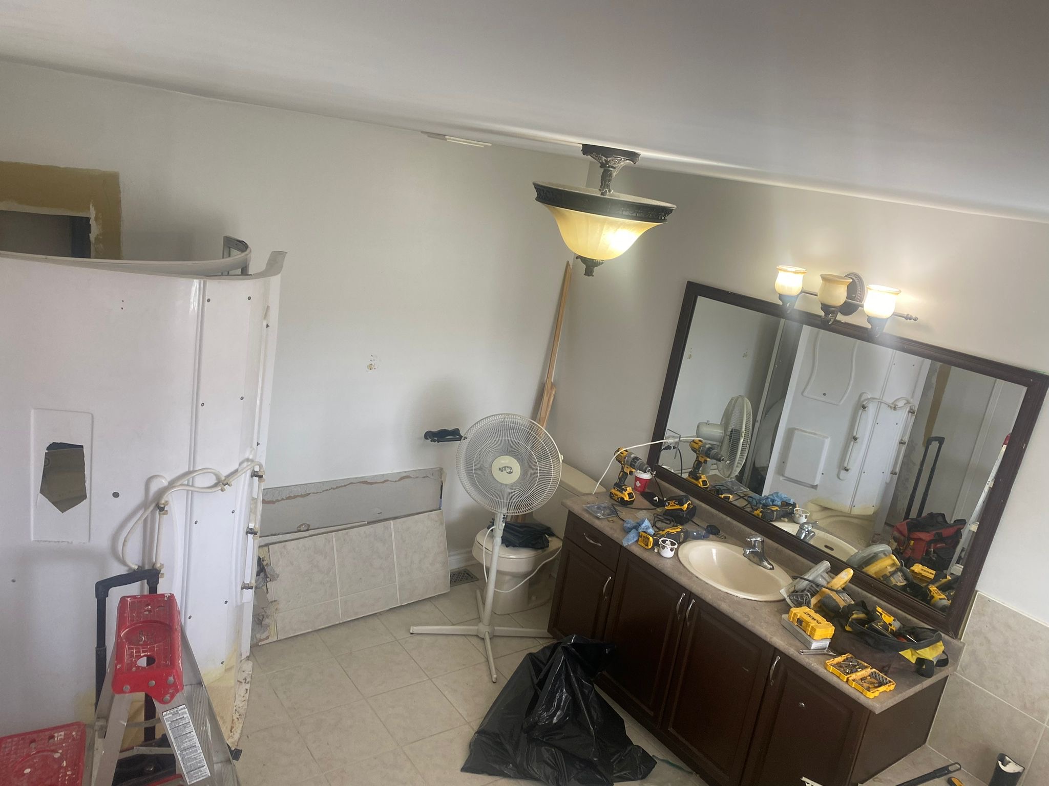 Bathroom D – Before